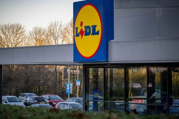 Lidl urges shoppers to visit supermarkets and complete shopping before 10am