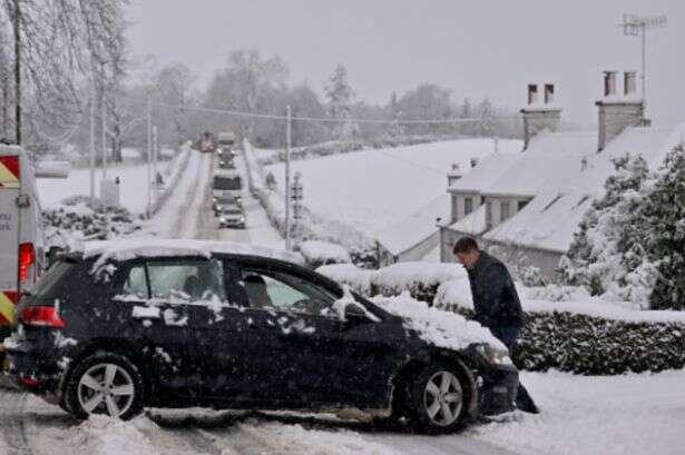 All the hours England faces snow this weekend with 'five inches' set to hit