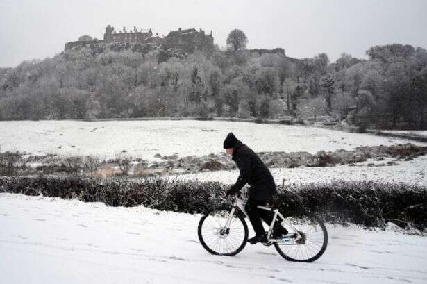 UK faces 5in snow storm with 12 major cities in England 'in firing line'