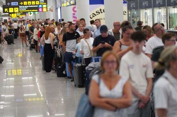 Airports trial new system to 'humiliate' people skipping queue at gate