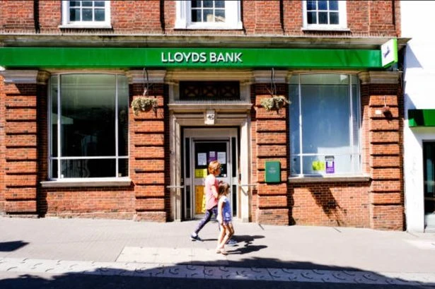 Lloyds Bank issues 'cruel' warning which could see customers lose £5,291