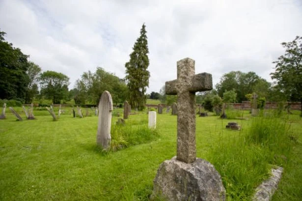 UK households warned over rise in 'grave robbing' as 'gruesome' epidemic sweeps England