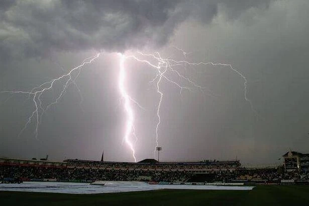 Dramatic weather shift as Met Office issues weather warning in four UK areas