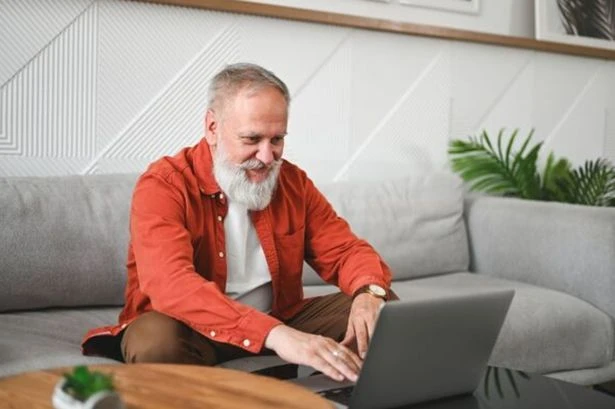 State pensioners born in certain years wake up to unexpected £921 payment in bank accounts