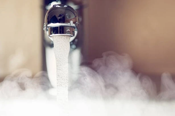 400,000 UK households face losing hot water and heating without upgrade