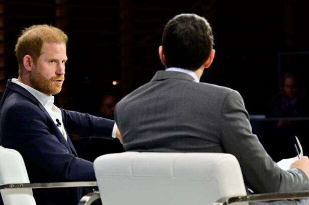 Prince Harry warned by old friend that he 'cannot return to England'