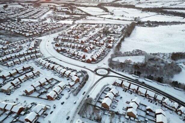 UK warned 42-hour snow is on way and 'nowhere' in England will be spared