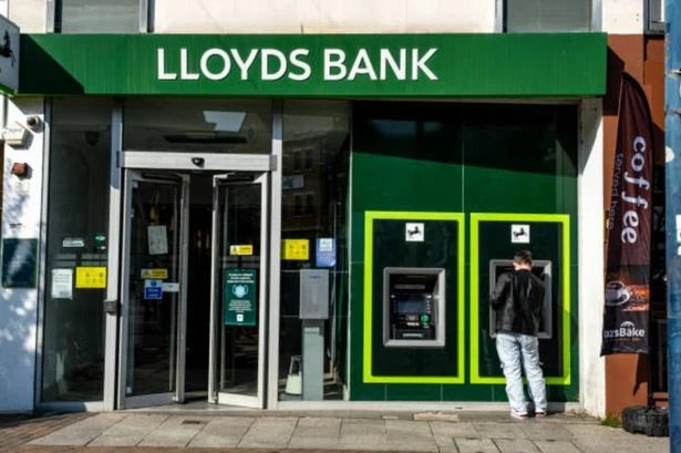 Lloyds Bank paying £185 directly into certain accounts within 10 days