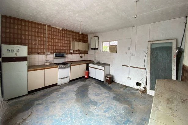 Two-bed derelict seaside cottage up for auction at £1