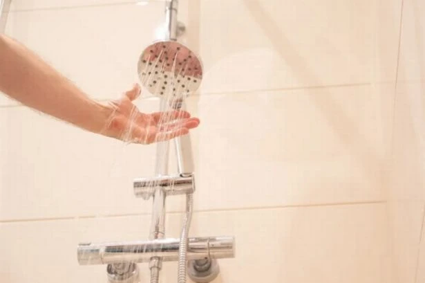 Millions of UK households urged to change timing of showers as heatwave hits
