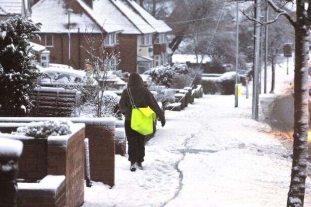 UK faces Arctic snow bomb which will settle 'an inch thick' in England