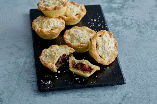 Mince pie fans urged to stick to buying them at two certain supermarkets