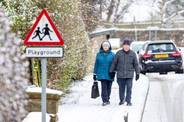 Met Office says snow to hit UK within days and explains 'when it'll begin'