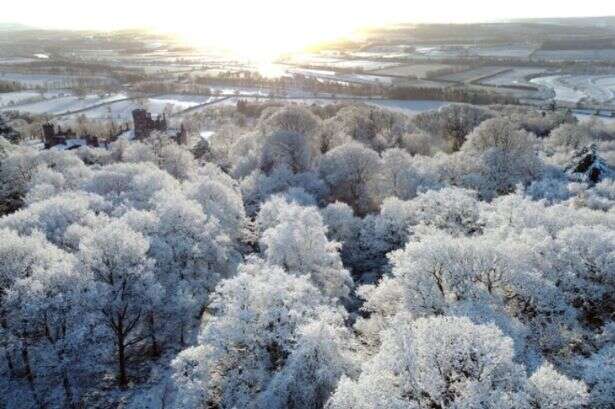 UK faces 742-mile Arctic blast which could dump 30cm of snow