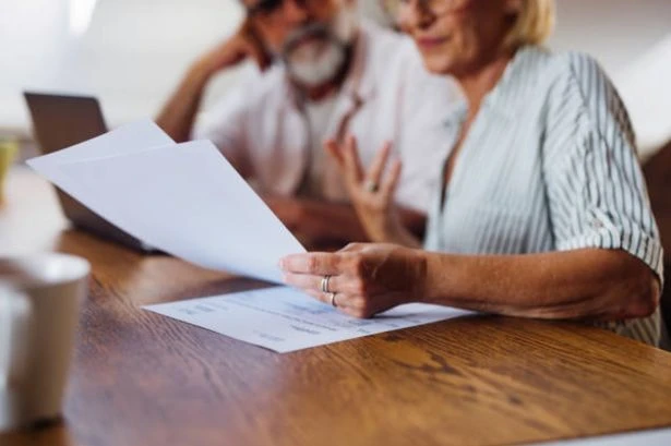 DWP issues state pension warning for anyone born in 1960 or 1961