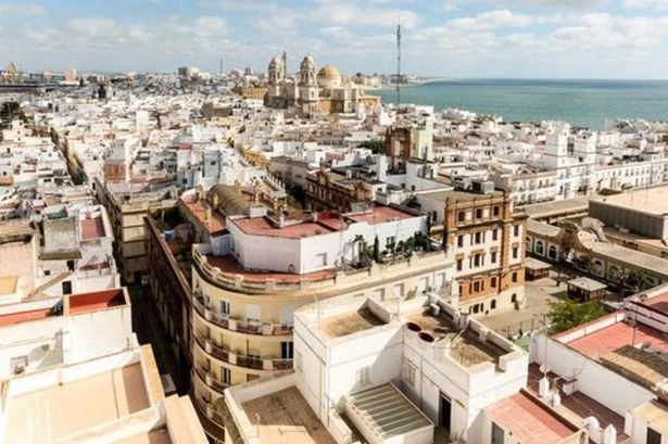 UK expat in Spain warns Brits over 'big problem' that will force them to stay inside