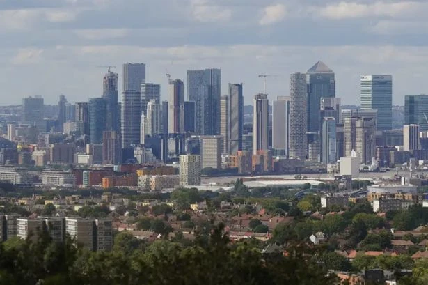 UK graduates will struggle to find jobs over 35% drop in hiring