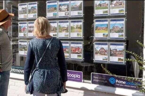 Buyers urged to 'buy quickly' as another major bank launches sub-4% mortgage