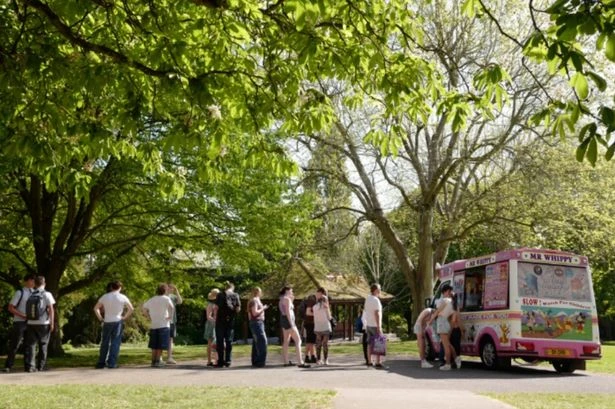 Exact hour UK mini-heatwave ends with temperatures suddenly dropping 24C