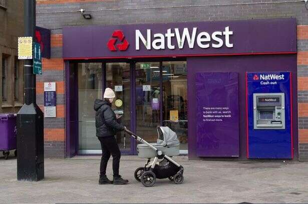 NatWest paying customers who have £1,250 in bank account free £180 bonus