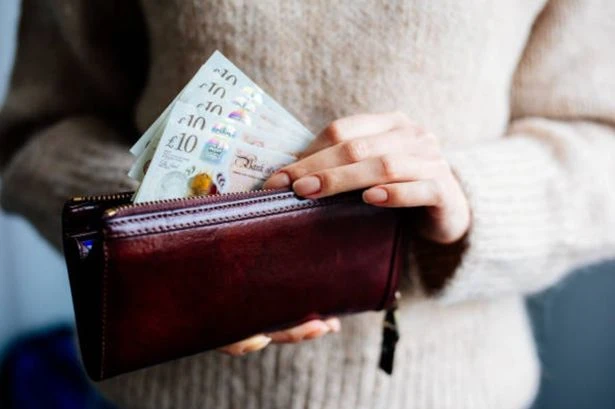 DWP handing free £300 bonus to UK households who complete one task in September