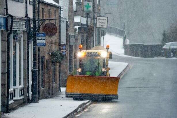 Met Office and BBC Weather speak out with UK set for '18 hours of snow'