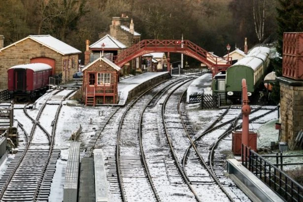UK faces 'three inch' snow covering '207 miles' as BBC Weather team issue warning