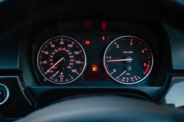 Drivers in England urged to switch off 'stop' and 'start' technology immediately
