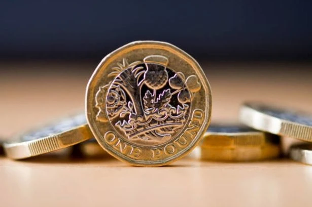 Everyone aged 18 to 39 urged to move £1 from bank account 'asap'