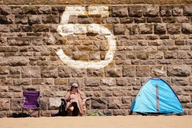 UK faces 30C heatwave lasting 'weeks' with continuous hot weather in England