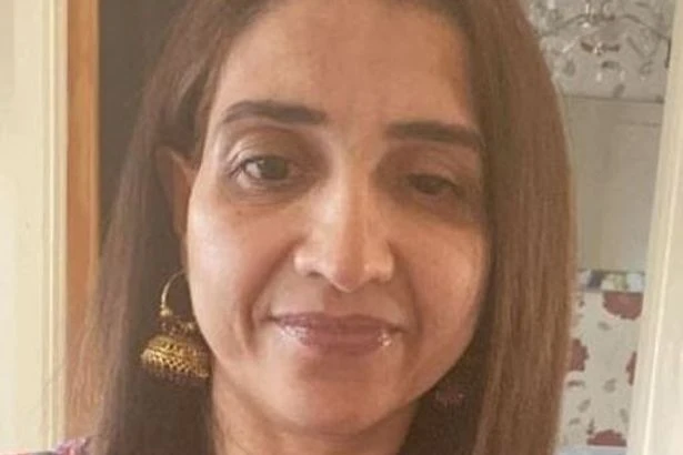 Tributes to Birmingham mum Tahira Jabeen who died in 100ft cliff plunge tragedy in Dorset