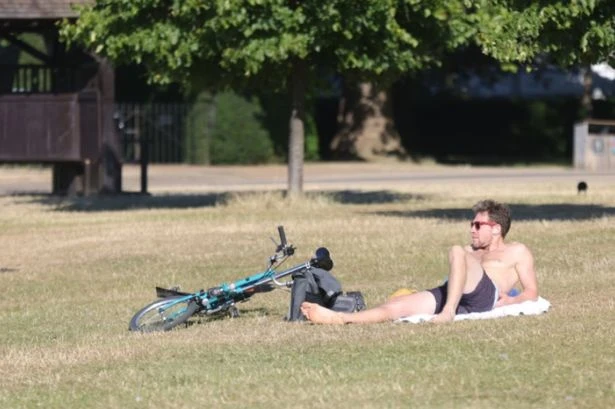 Met Office issues 54-hour heat health alert for this week as temperatures to soar