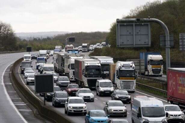 Drivers in England warned to drive at 55mph NOT 70mph on motorways