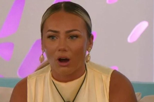 Love Island fans label islander 'hero' for brutally throwing pal under the bus