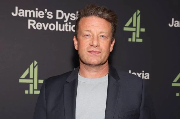 Bomb squad called to Jamie Oliver restaurant as chef 'targeted by terrorist'