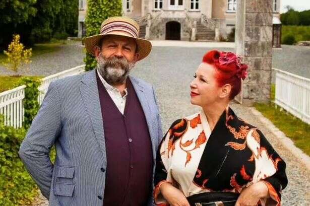 Escape to the Chateau's Dick Strawbridge halts show with warning and begs 'don't'