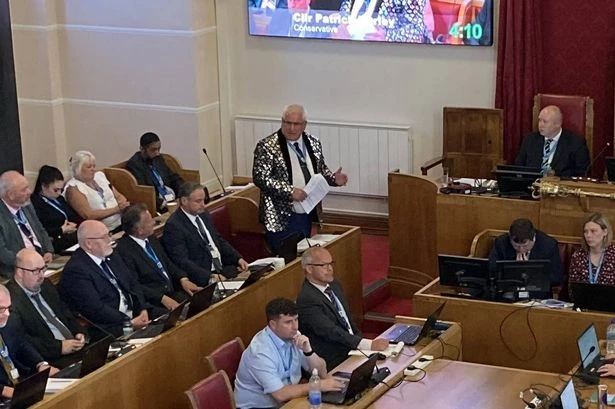 Council leader says midland mayor should find promised cash