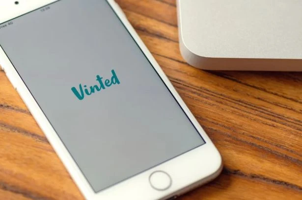 'I've made hundreds on Vinted but haven't told HMRC - will it affect my DWP Universal Credit?'