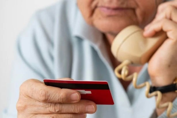 Cousins posed as police detectives to run heartbreaking landline con