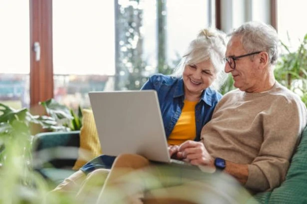 DWP issues £300 message to everyone born before certain date