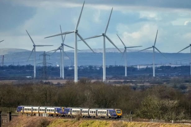 UK households who pay energy bills urged to come forward for £145 saving now