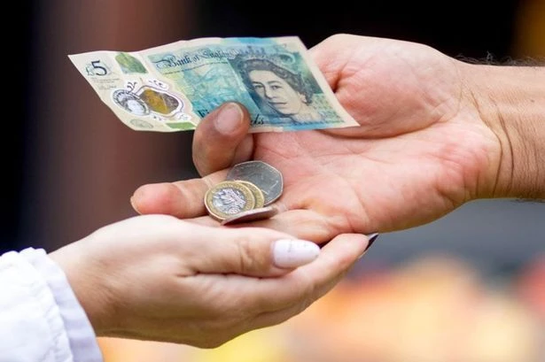 New £100 Cost of Living food payments being handed to some UK households