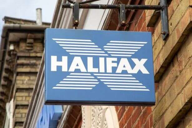 Halifax and Lloyds warning as customers 'unable to see payments'