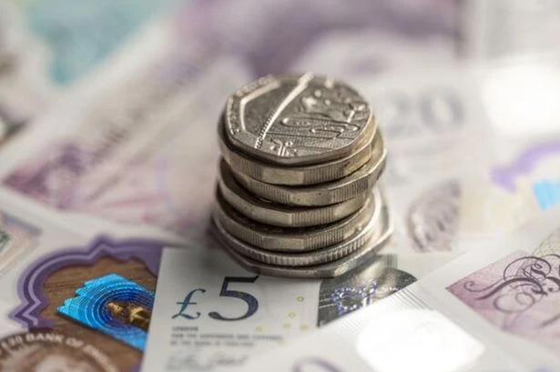 DWP issuing extra £420 to households claiming one benefit in 2025