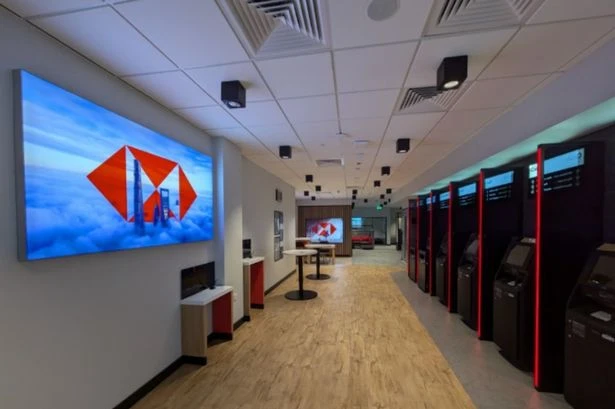 HSBC issues warning to customers who are earning under £100,000 salary