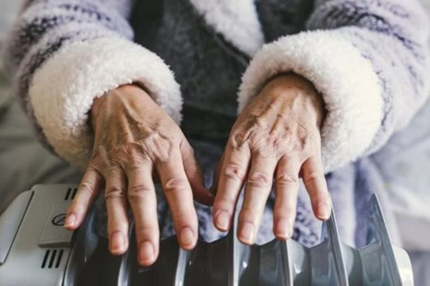 DWP handing state pensioners extra £450 to get them through winter