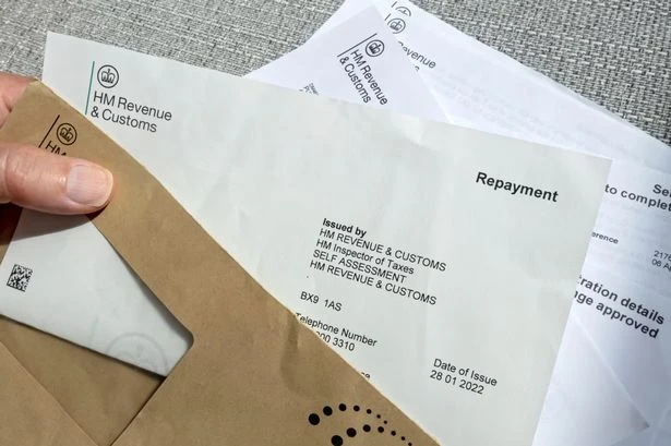 HMRC warns anyone who has income of £1,000 or more over crucial form