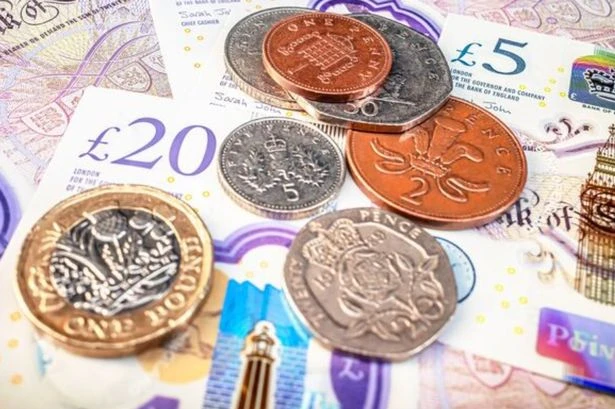 State pensioners born after 1944 getting instant £100 payment cut from DWP