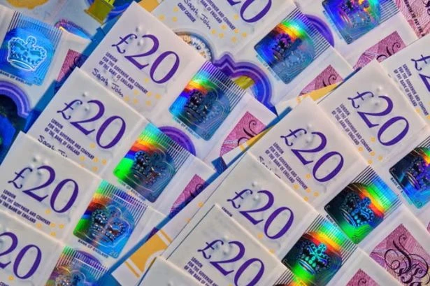 Santander, NatWest, Lloyds, HSBC, Barclays, Nationwide customers urged to 'close bank account'