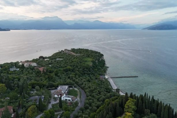 Foreign Office warns UK tourists in Italy to 'retreat' but urges 'don't run'